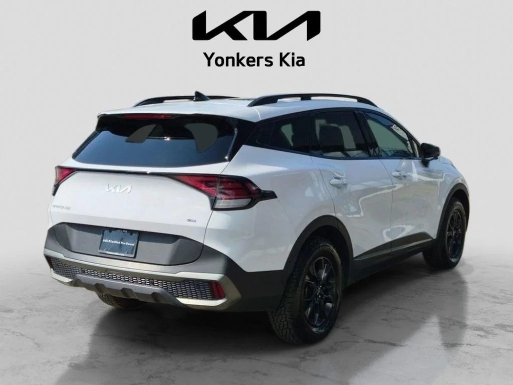 Used 2023 White Kia X-Pro Prestige image 6