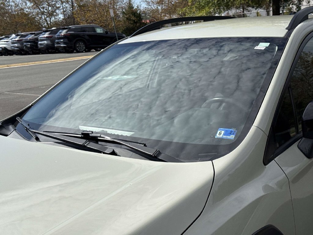Used 2023  Subaru Premium image 12