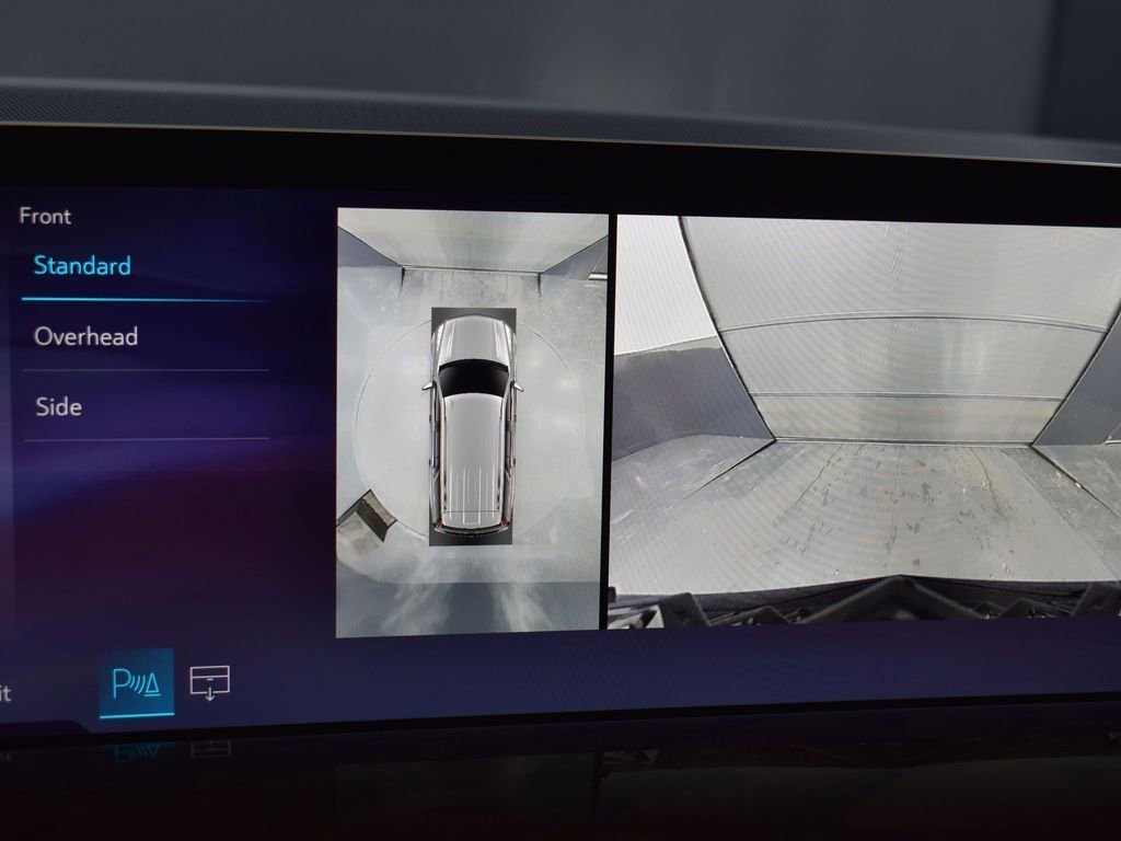 2025 CADILLAC ESCALADE - Image 17