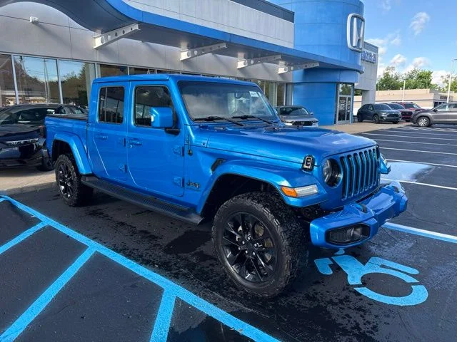 Used 2022 Hydro Blue Pearlcoat Jeep High Altitude image 3