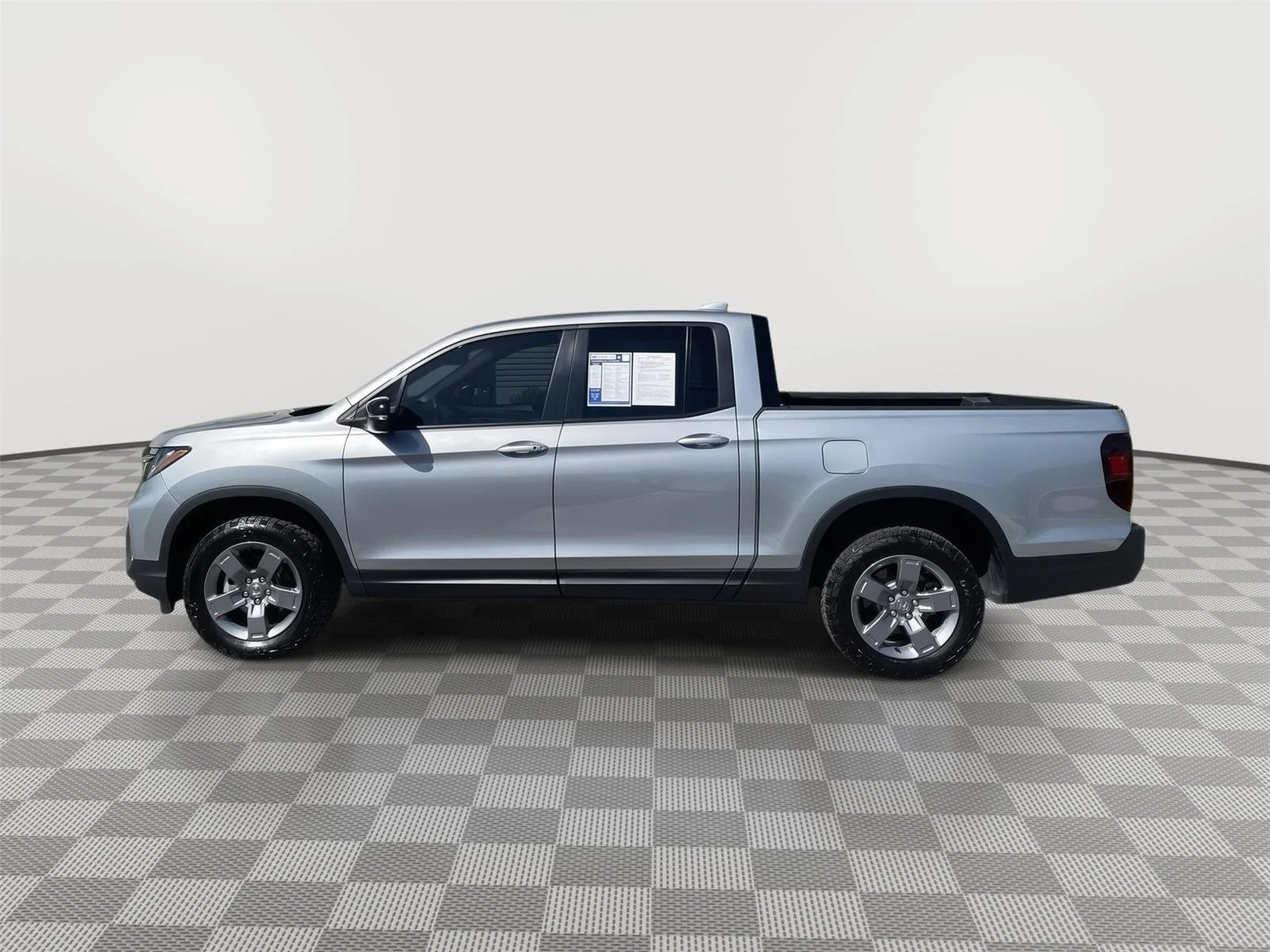 Used 2025 Solar Silver Metallic Honda TrailSport image 12