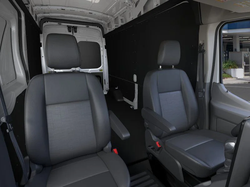 New 2026 Oxford White Ford Base image 11