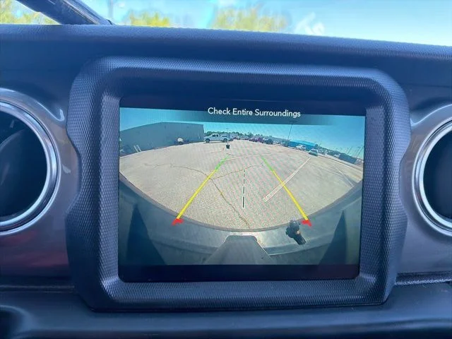 Used 2020 Mojito! Clearcoat Jeep Unlimited Sahara image 22