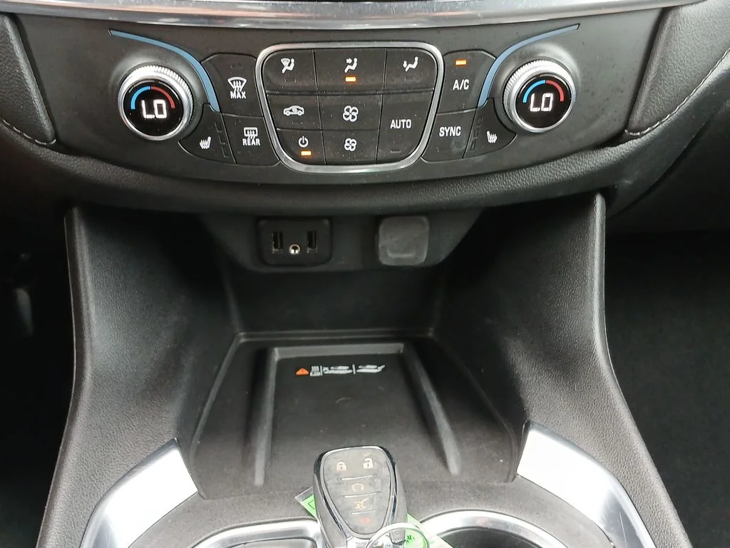 Used 2023 White Chevrolet LT image 36