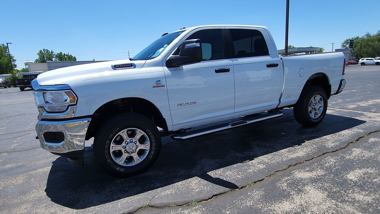 Used 2023 White Ram Big Horn image 4