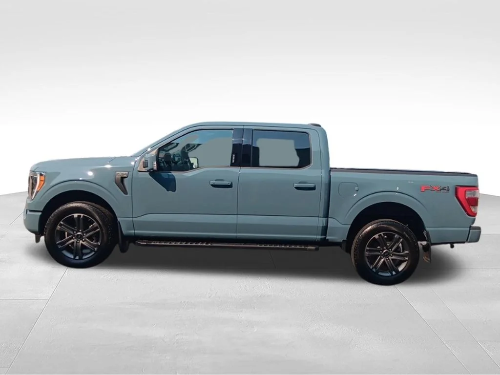 Used 2023 Blue Ford Lariat image 4