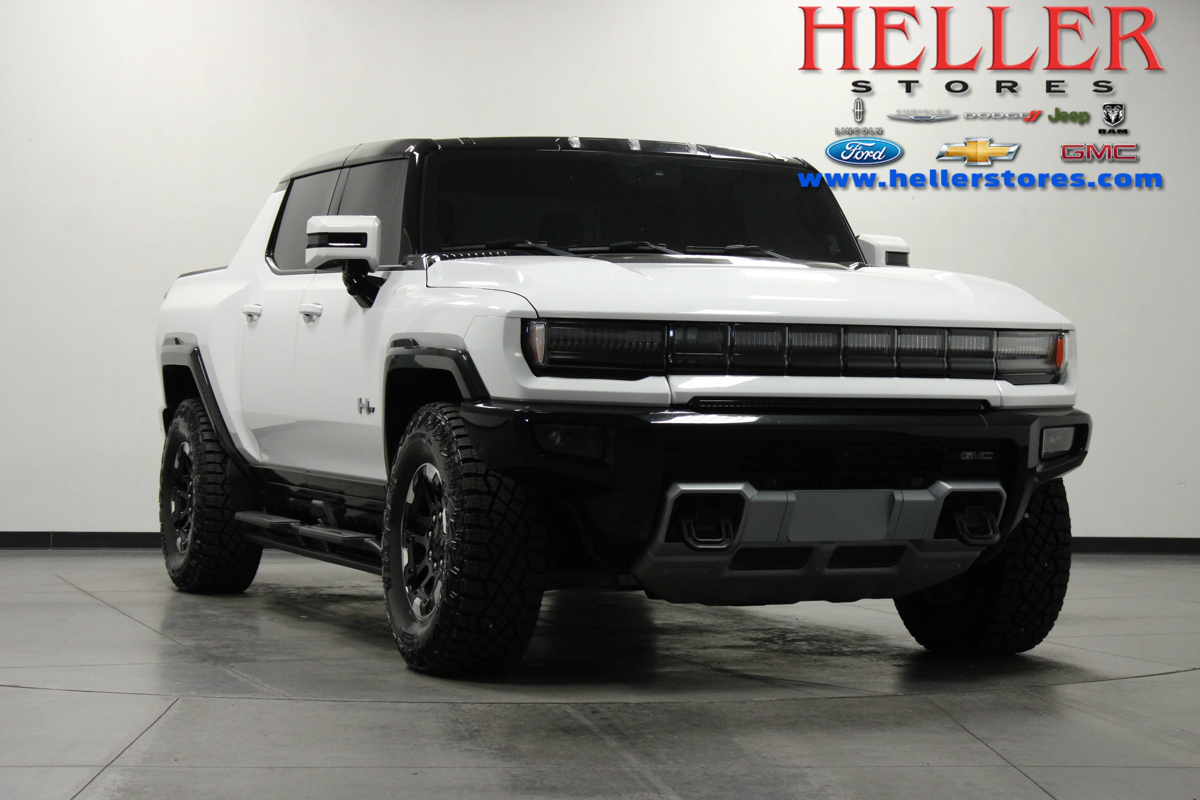 Used 2025 Interstellar White GMC 3X image 1