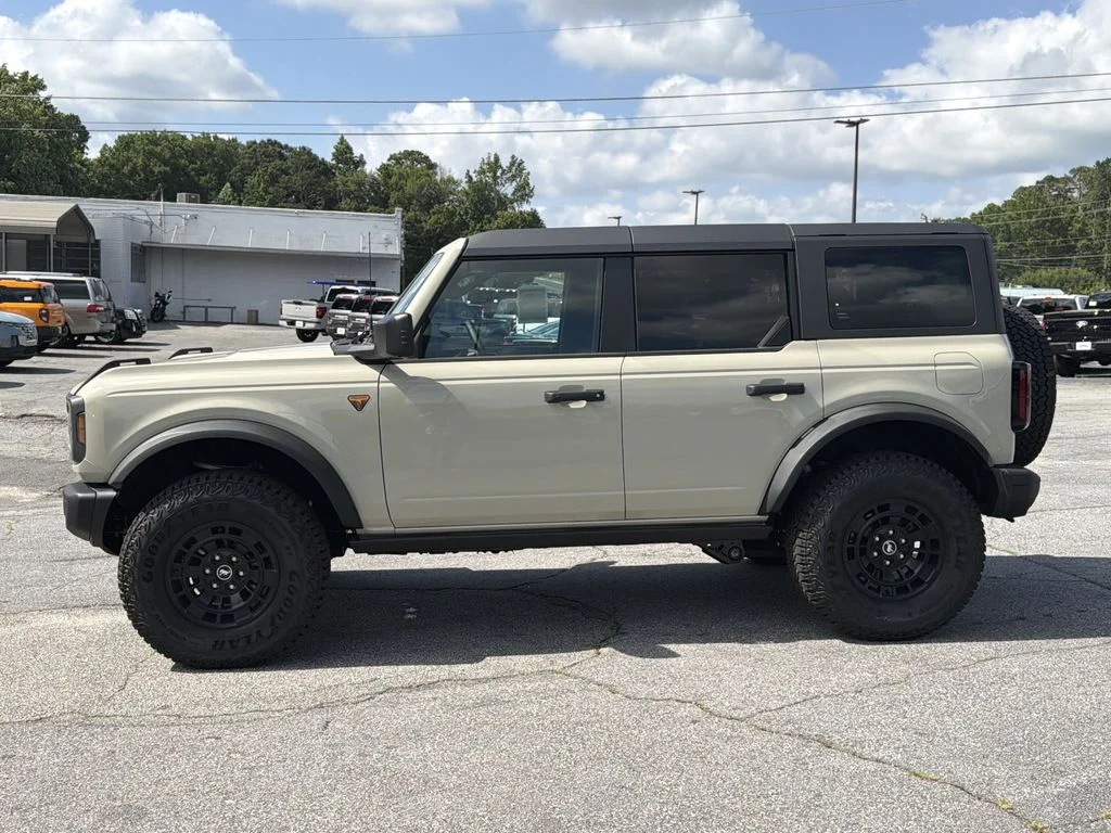 New 2026 Beige Ford Badlands image 4