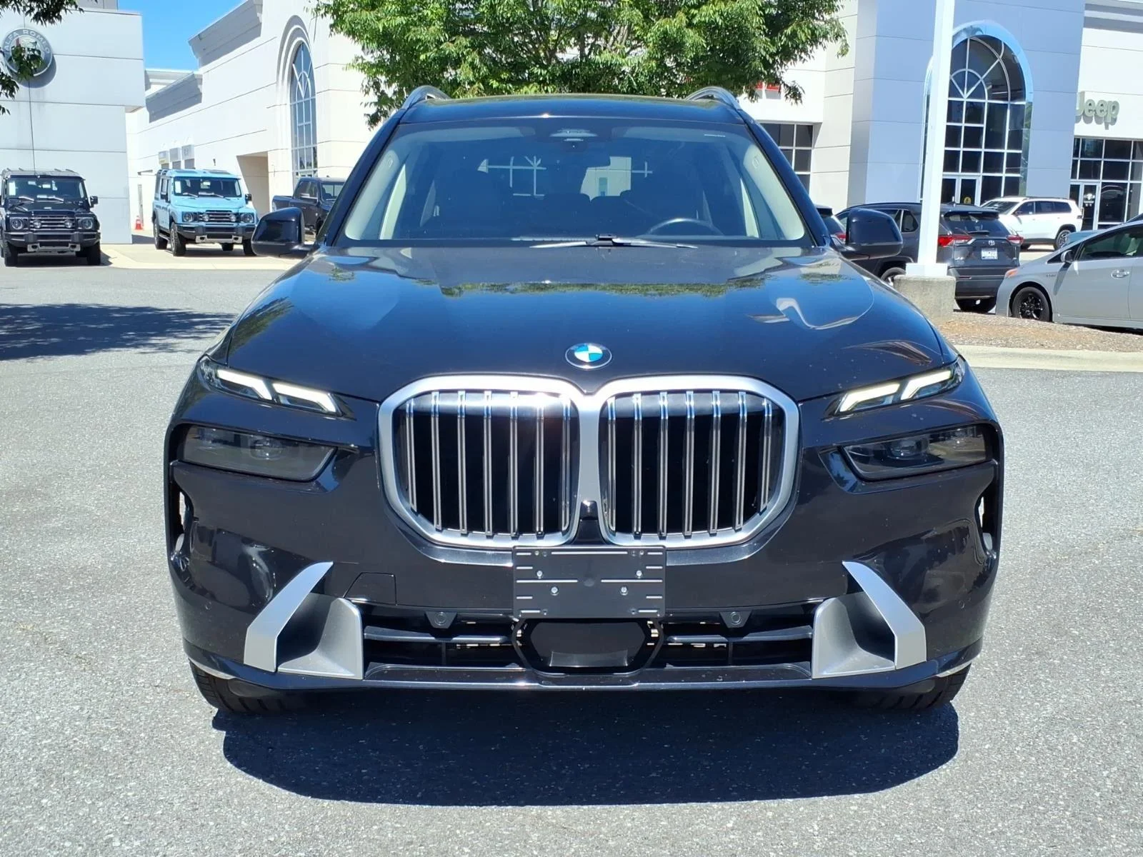 Used 2023 Black Sapphire Metallic BMW xDrive40i image 12