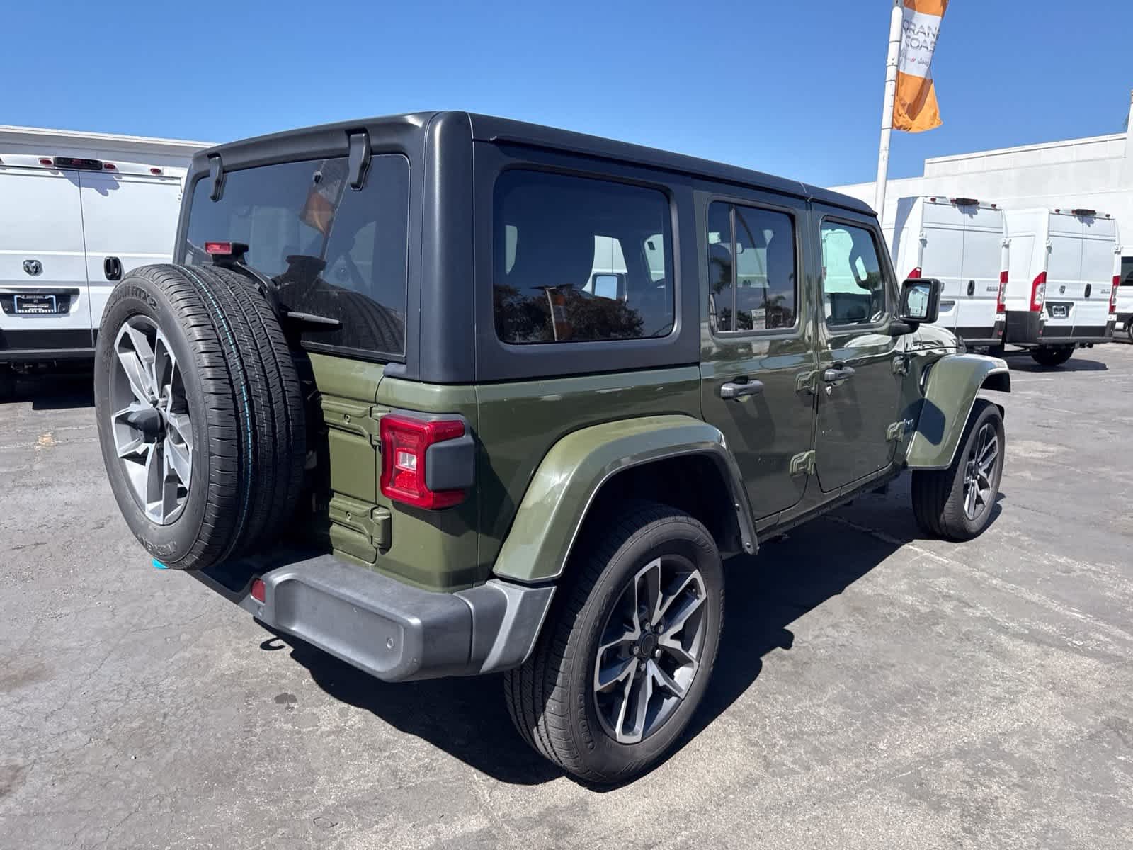 Used 2024 Sarge Green Clearcoat Jeep Sport S image 14
