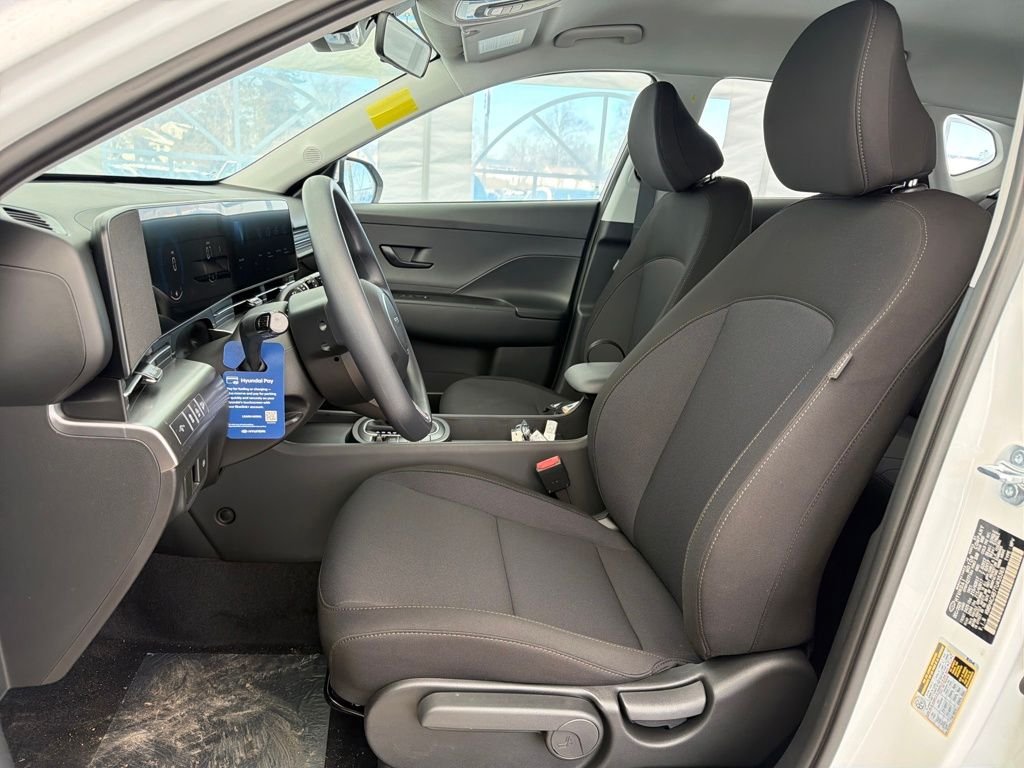 Used 2026 Atlas White Hyundai SE image 10