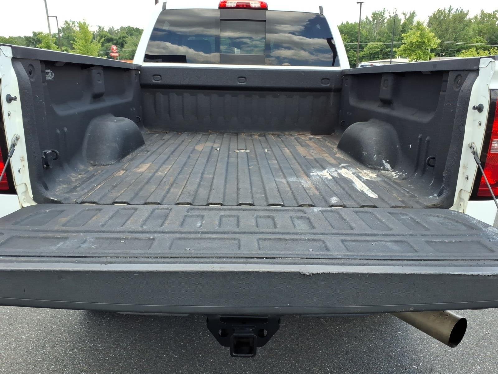 Used 2015 Summit White Chevrolet LTZ image 18