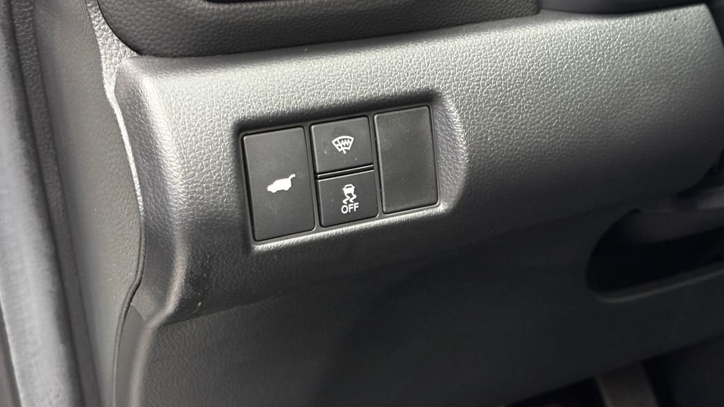 Used 2025 White Honda Black Edition image 17