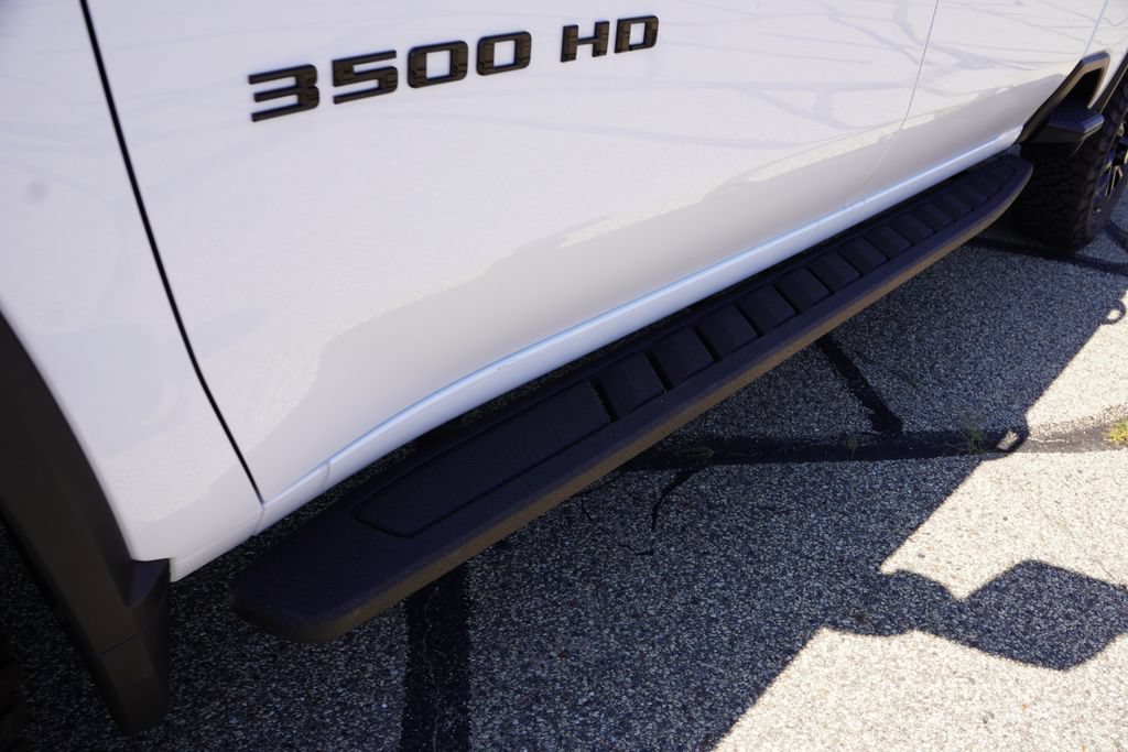 2026 Chevrolet Silverado 3500 HD LTZ - Photo 11