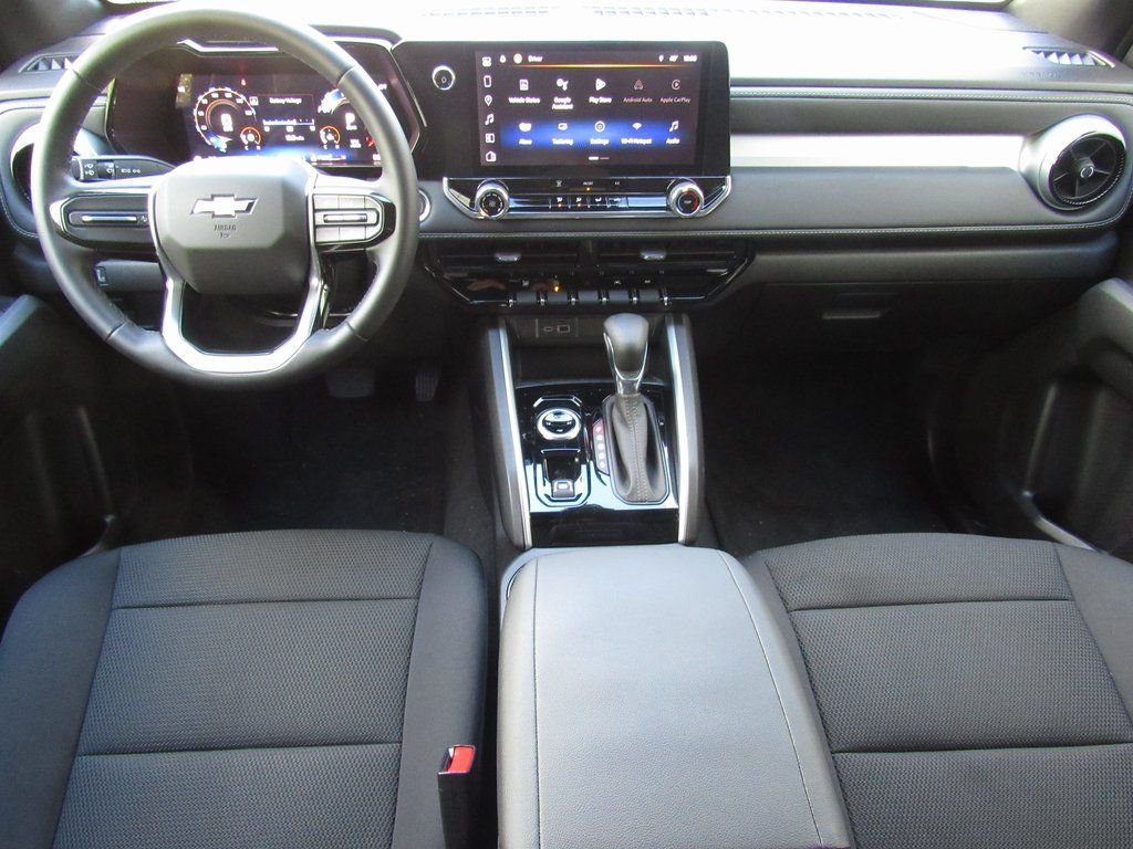2024 Chevrolet Colorado LT - Photo 30