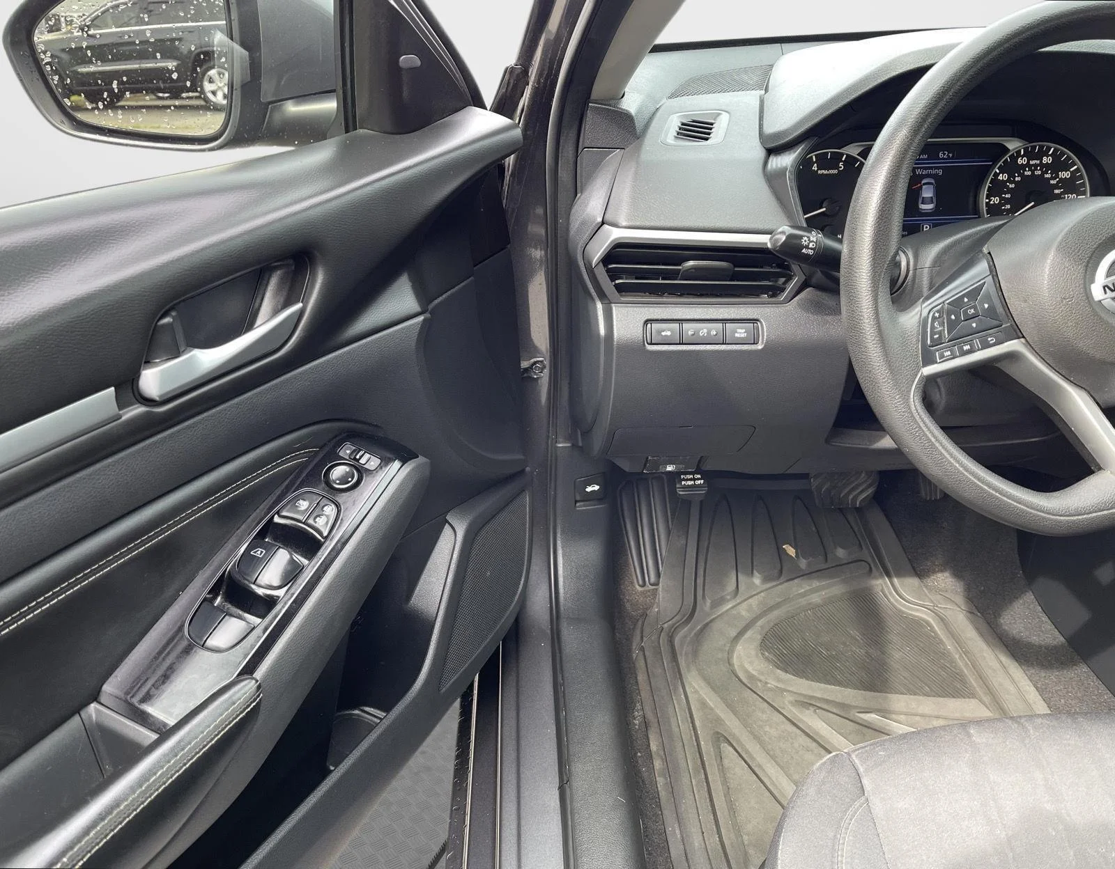Used 2021 Nissan Altima SV with VIN 1N4BL4DV1MN416201 for sale in Manchester, CT