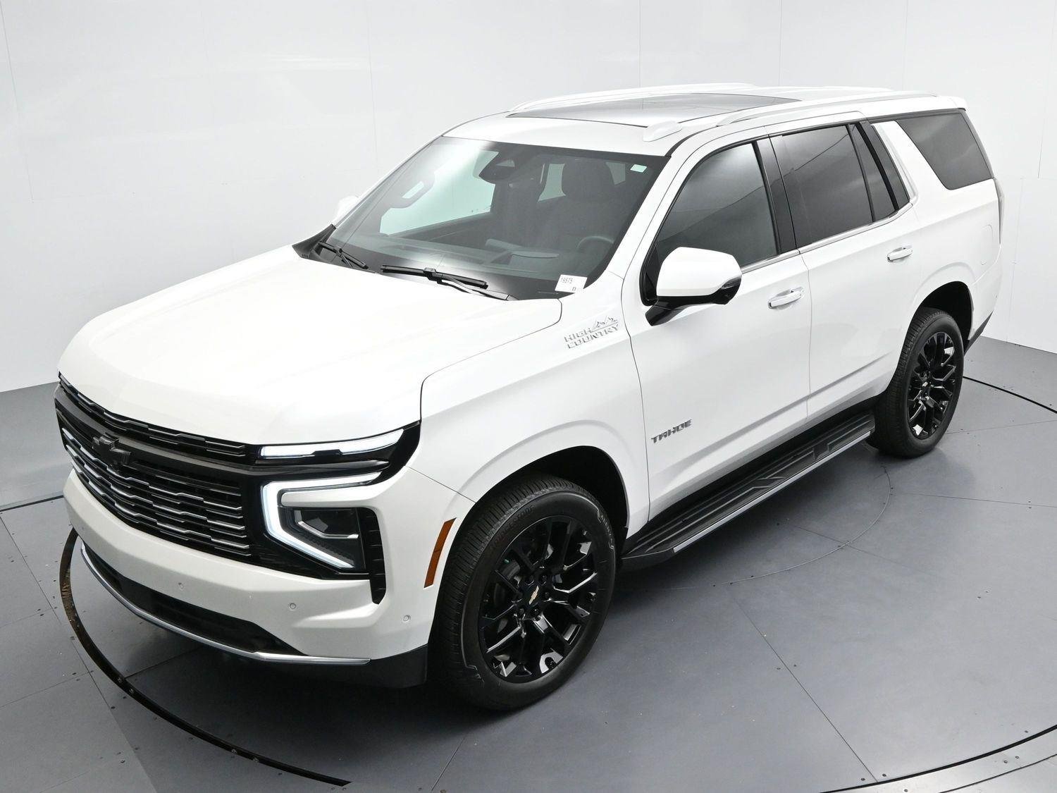 Used 2025 Iridescent Pearl Tricoat Chevrolet High Country image 38