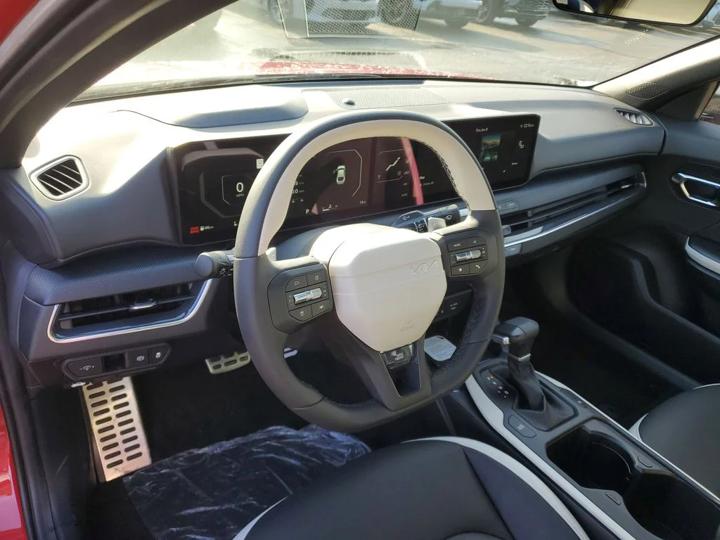2026 Kia K4 GT-Line Turbo - Photo 14