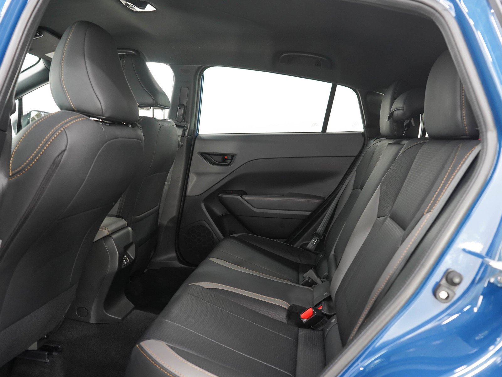 Used 2025 Geyser Blue Pearl Subaru Wilderness image 15