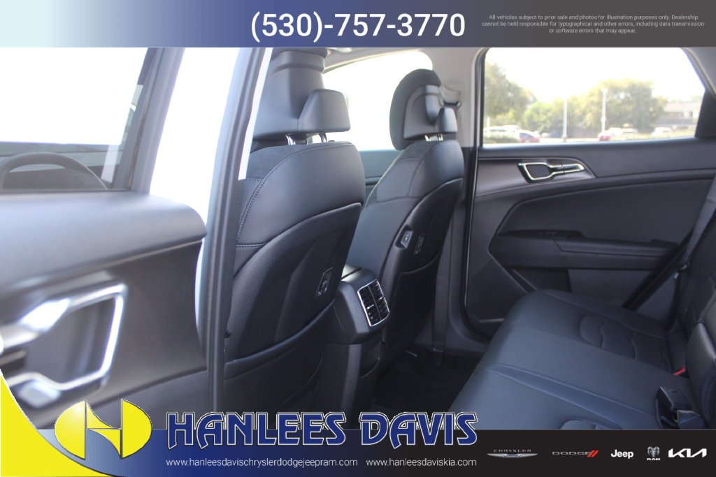 New 2027 Snow White Pearl Kia SX Prestige image 17