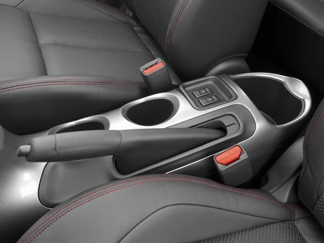 Used 2016 Brilliant Silver Nissan SL image 14