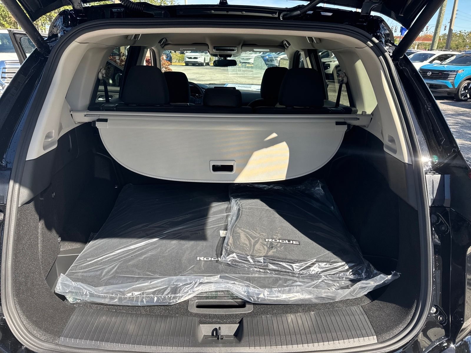 New 2026 Nissan Rogue SV 4D Sport Utility