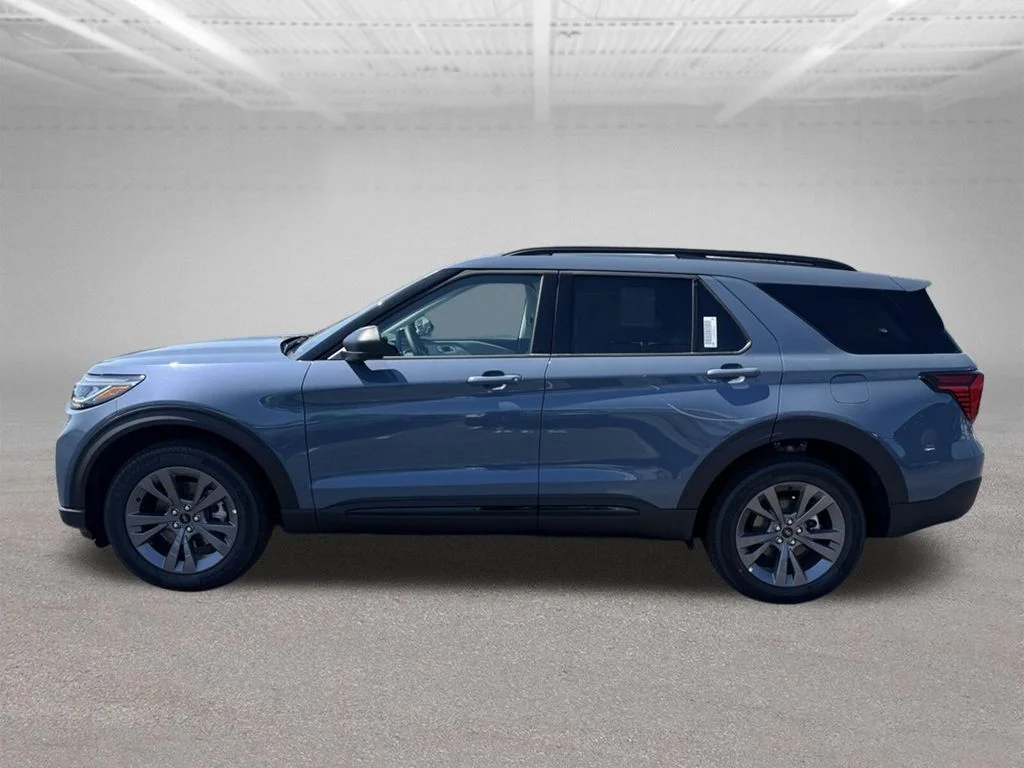New 2026 Vapor Blue Metallic Ford Active image 8