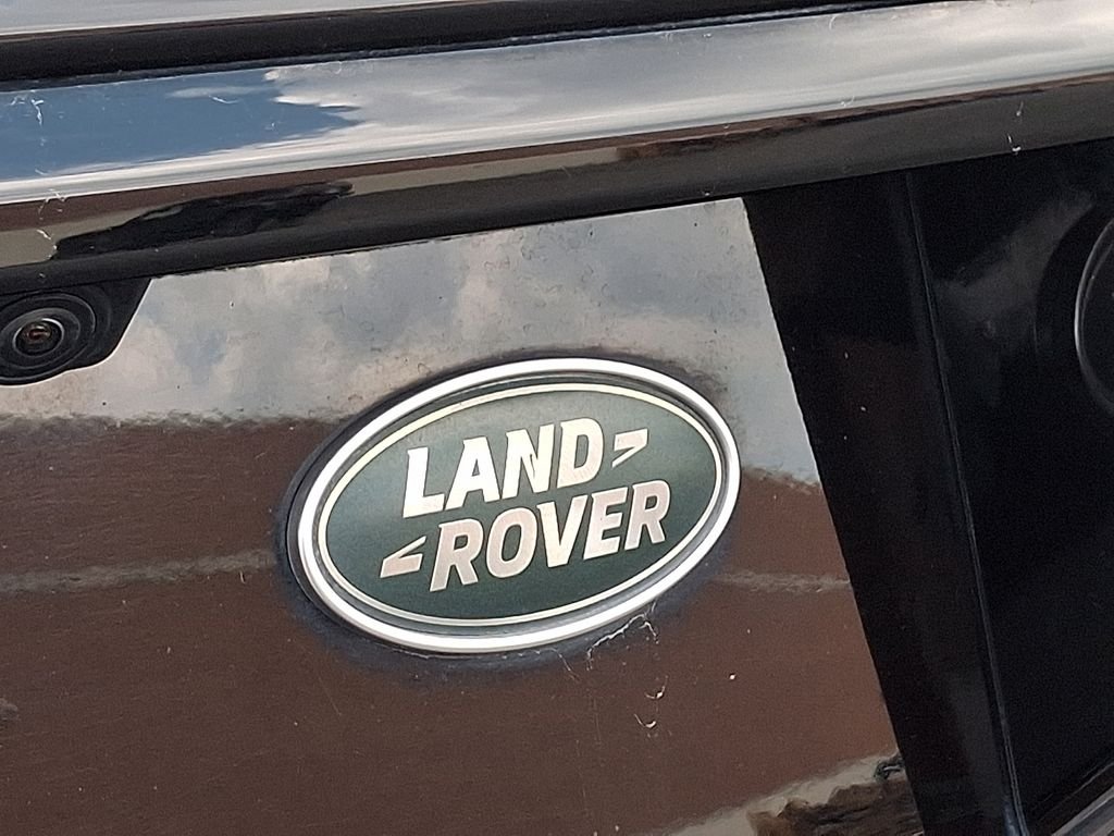 Used 2018 Narvik Black Land Rover SE image 28