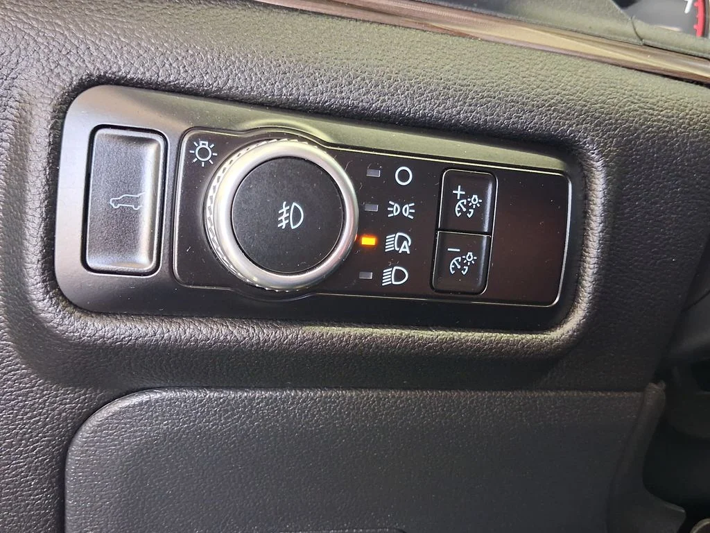 2023 Ford Explorer Limited - Photo 28