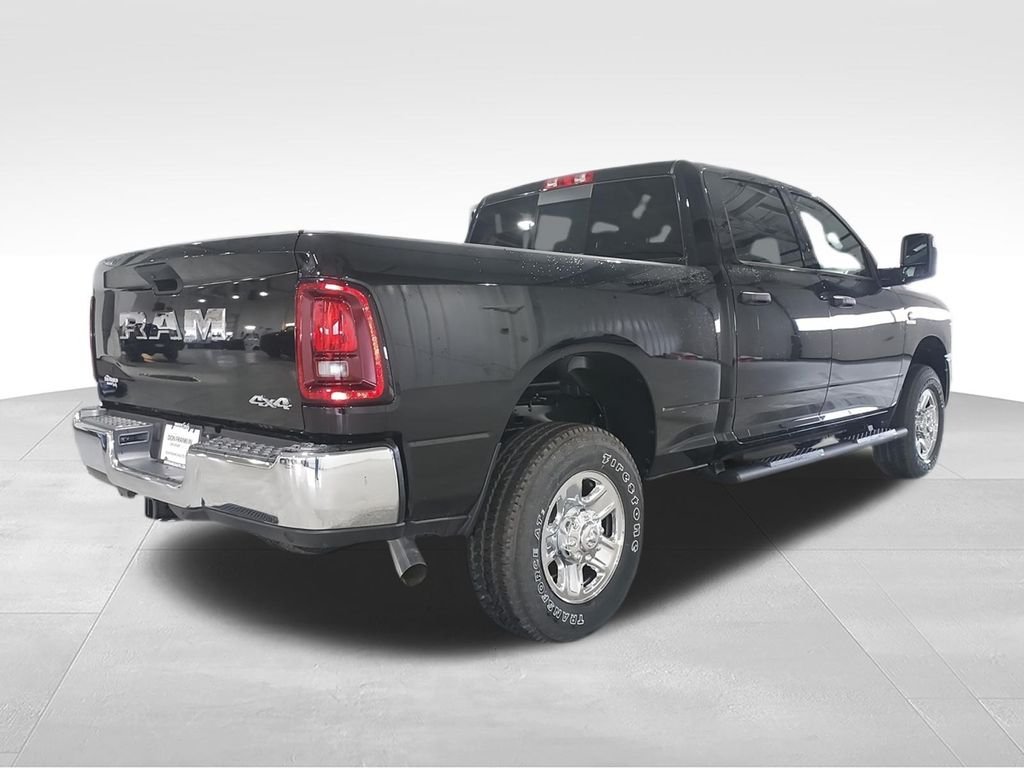 New 2026 Diamond Black Crystal Pearl-Coat Exterior Paint RAM Tradesman image 8