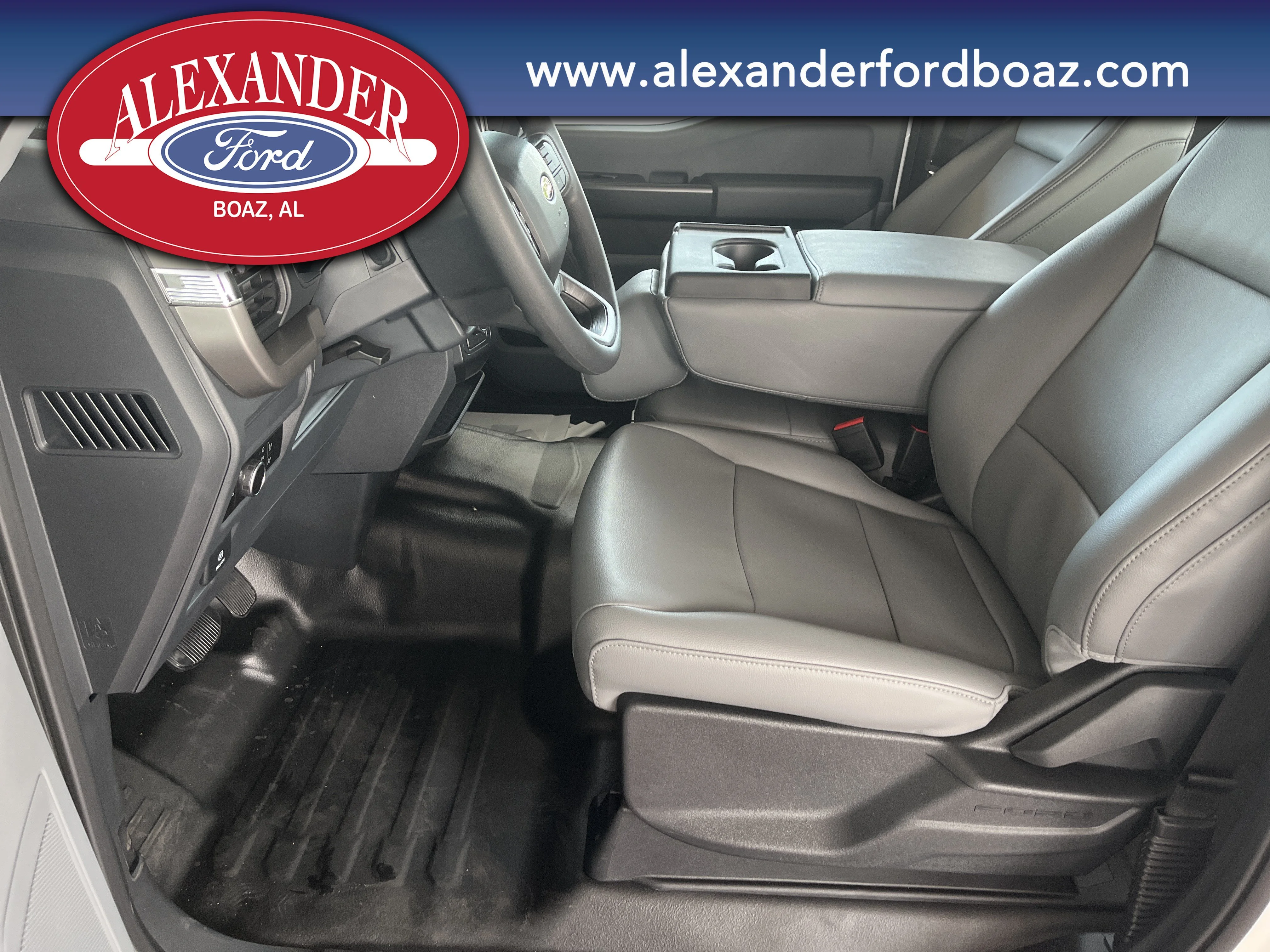 New 2026 Oxford White Ford XL image 10