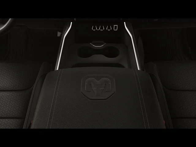 New 2026 Diamond Black Crystal Pearl-Coat Exterior Paint RAM Laramie image 4