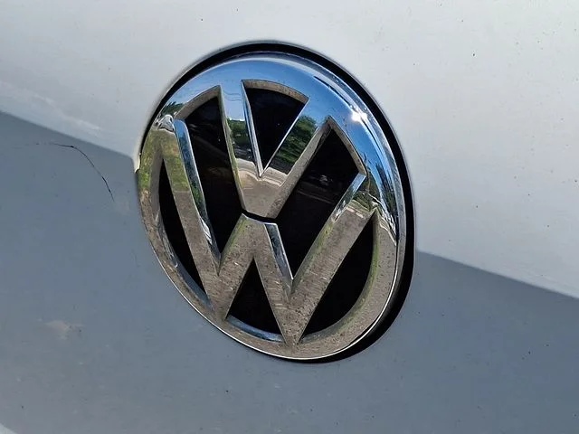 Used 2017 White Volkswagen  image 30