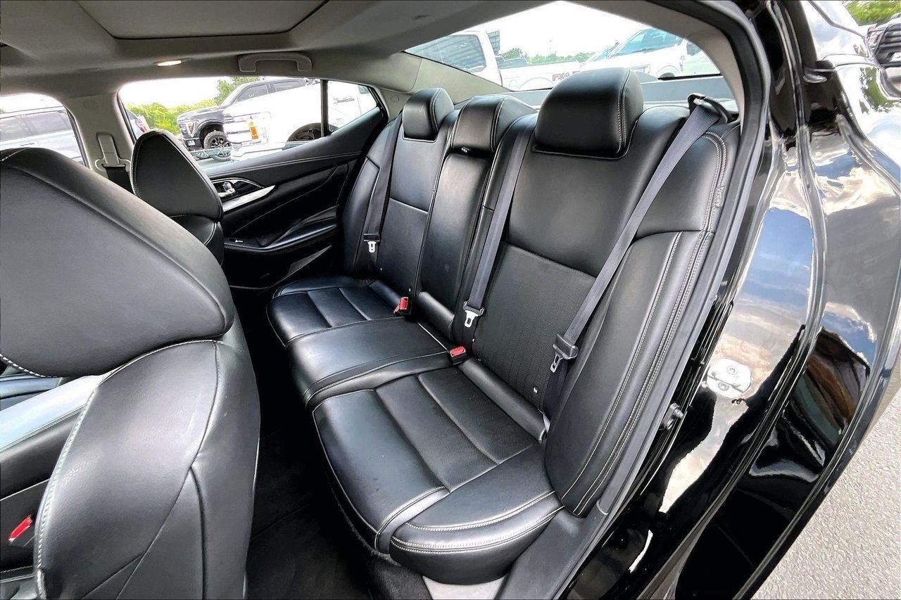 Used 2023 Super Black Nissan SL image 24