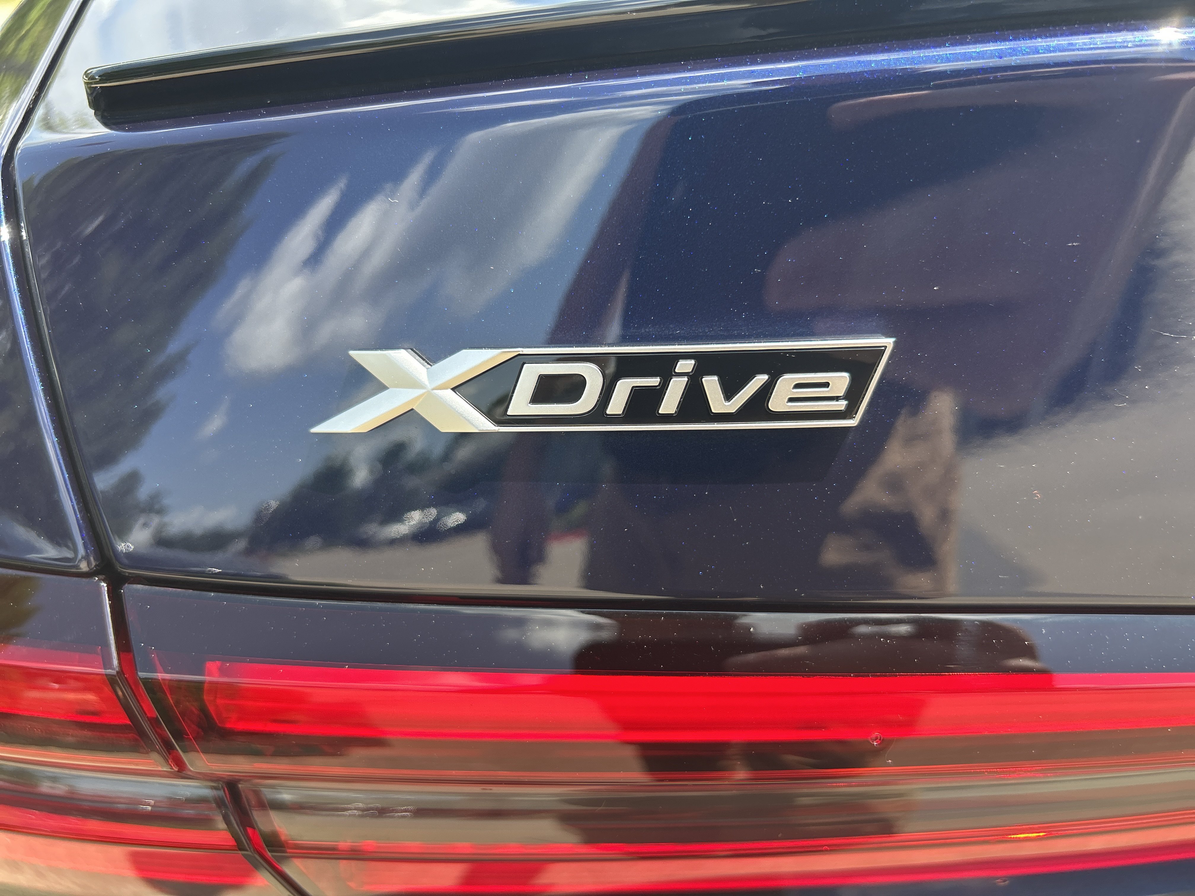 New 2026 0C3Z Tanzanite Blue II Metallic BMW 530i xDrive image 7