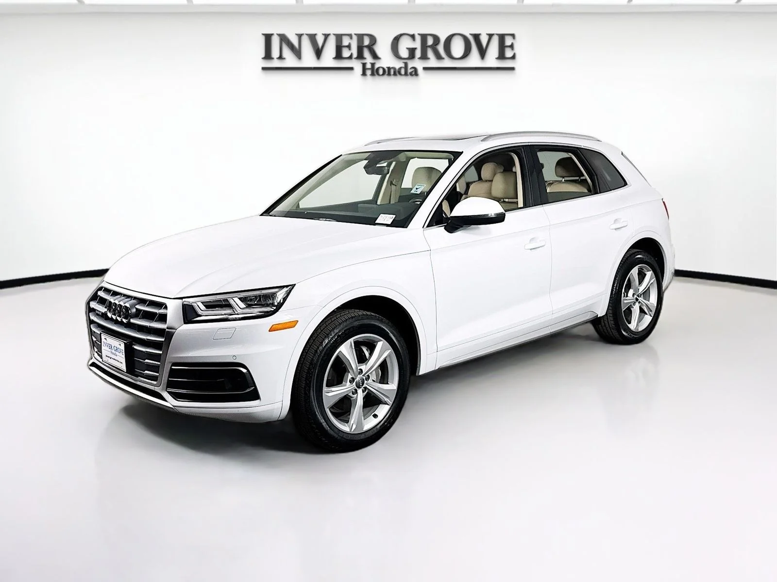 2020 Audi Q5 45 quattro S tronic Premium Plus's photo