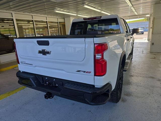 Used 2025 White Chevrolet ZR2 image 5