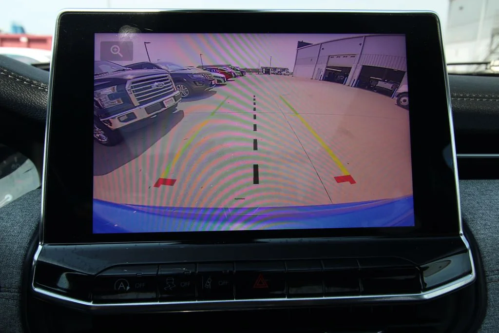 Used 2022 Blue Jeep Latitude Lux image 12