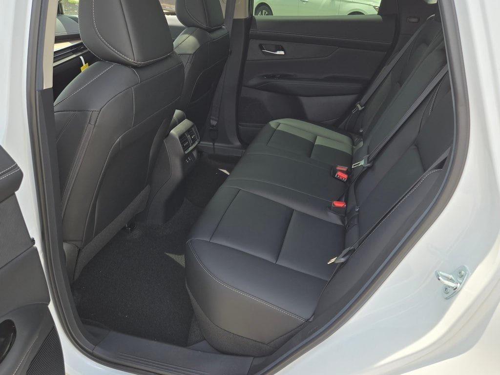 2025 Nissan Murano SL - Photo 17