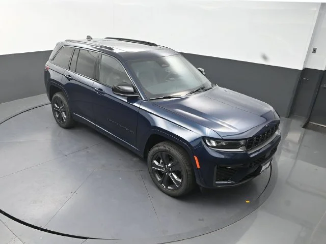 New 2027 Fathom Blue Pearl-Coat Paint Jeep Limited Reserve image 10