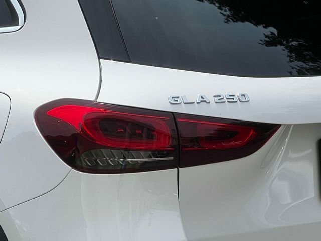 Certified Used 2023 White Mercedes-Benz GLA 250 image 10