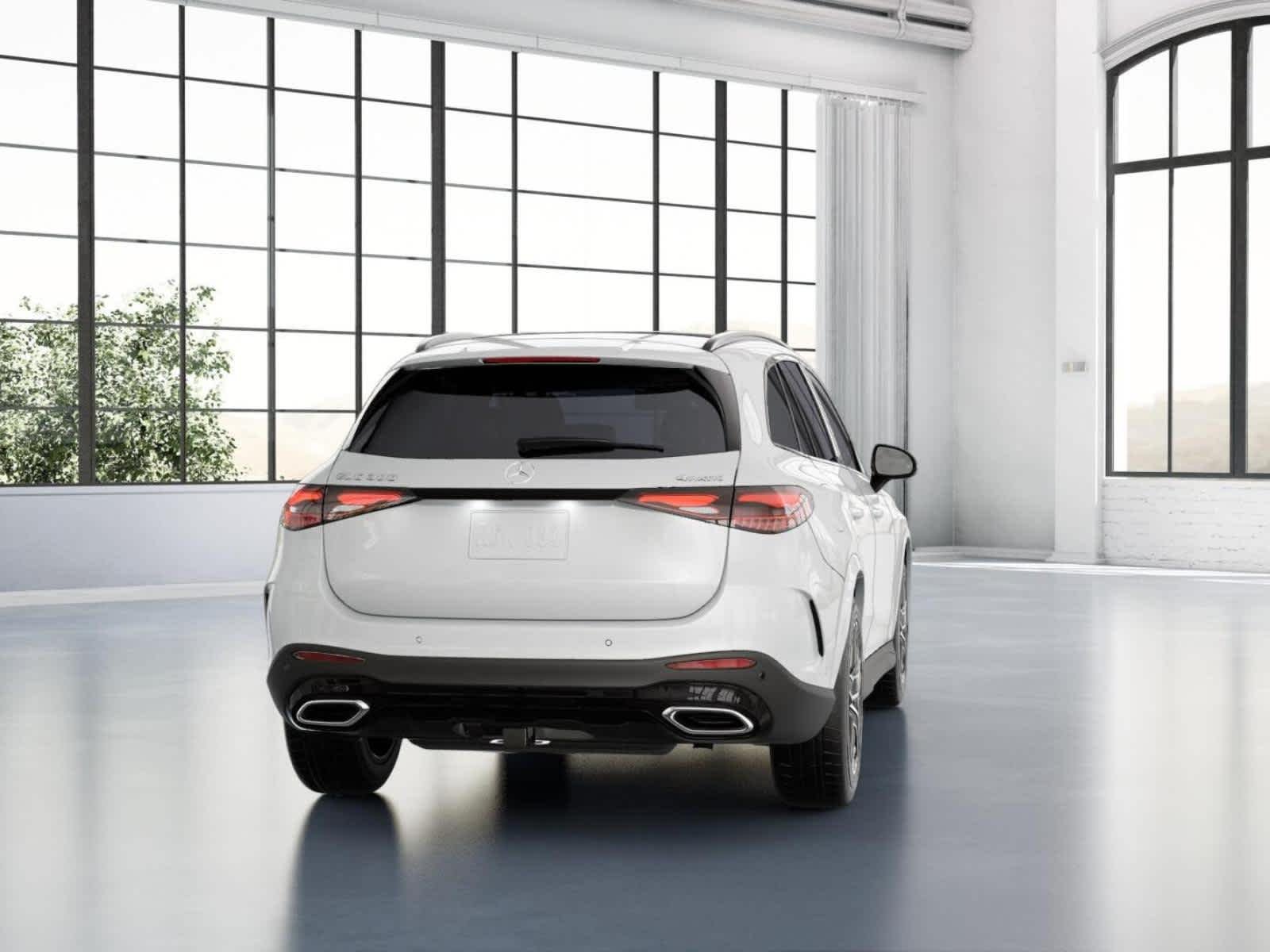 Used 2026 MANUFAKTUR Moonlight White Metallic Mercedes-Benz GLC 300 image 23