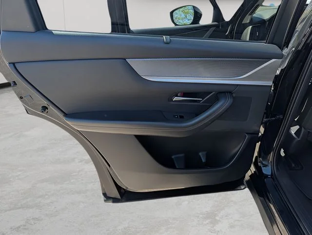 Used 2024 Black Mazda Preferred image 38