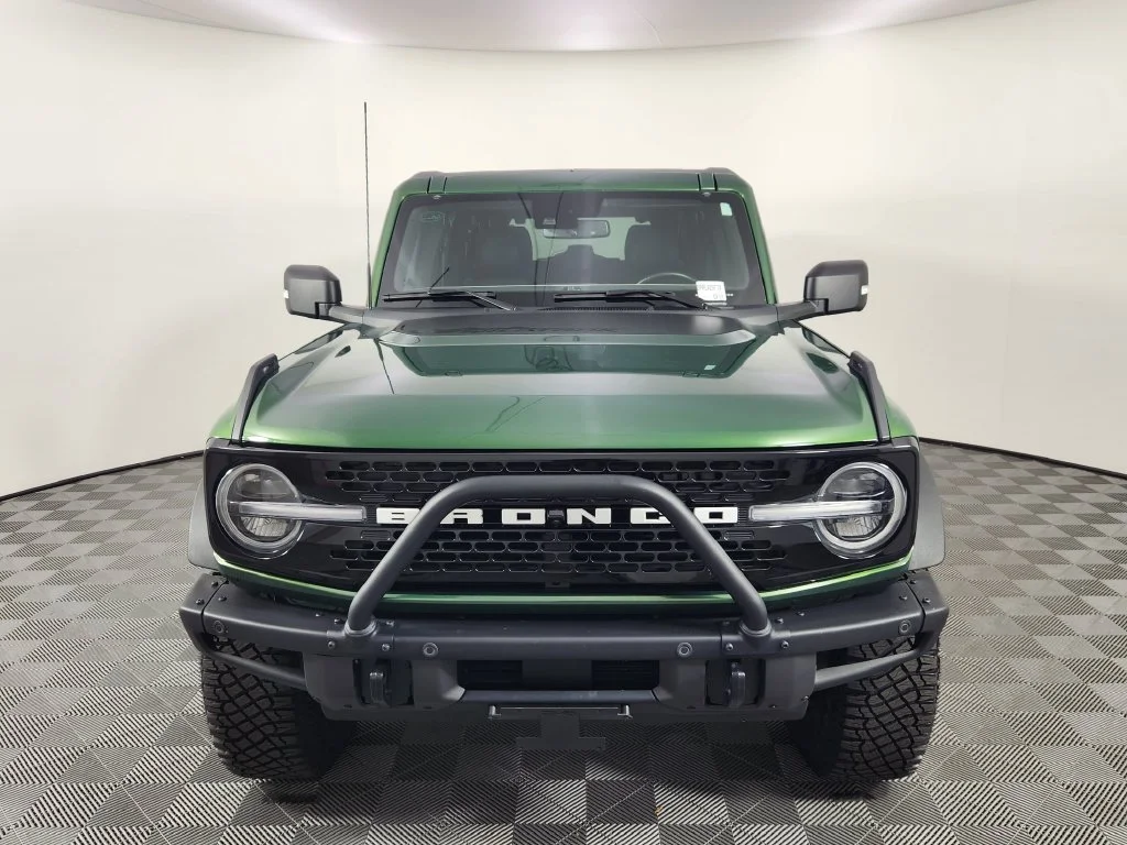 Used 2024 Green Ford Wildtrak image 8