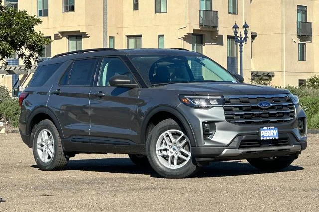 New 2026 Carbonized Gray Metallic Ford Active image 26