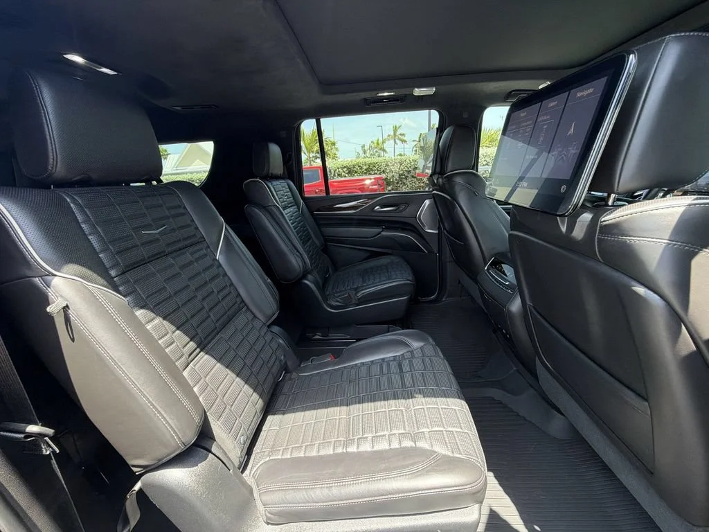 Used 2021 BLACK RAVEN Cadillac Sport Platinum image 33