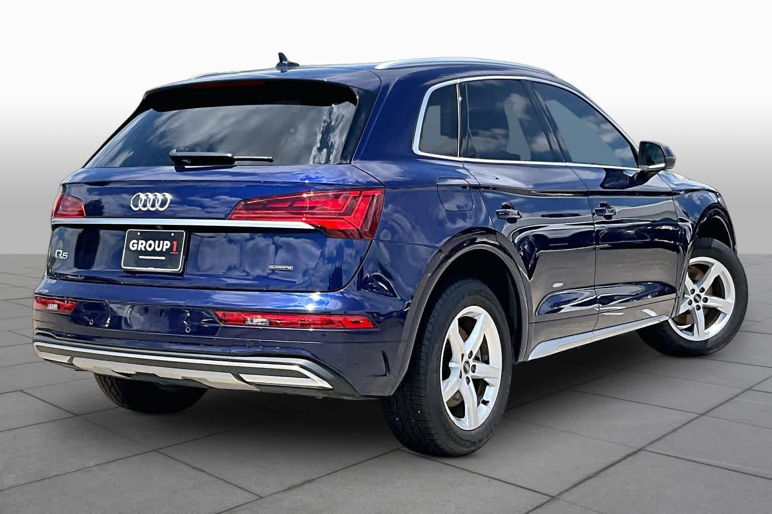 Used 2021 Navarra Blue Metallic Audi Premium image 12