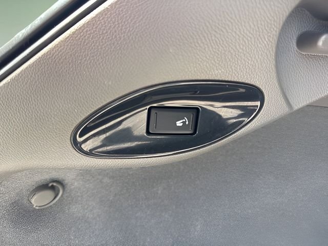 Used 2017 Black INFINITI Base image 28