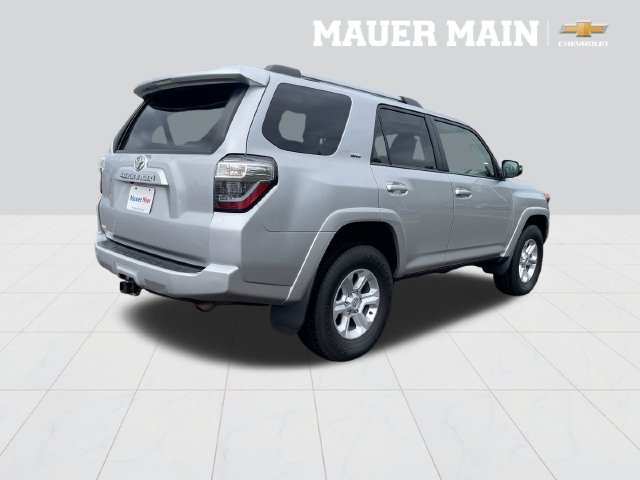 Used 2022 Silver Toyota SR5 Premium image 5