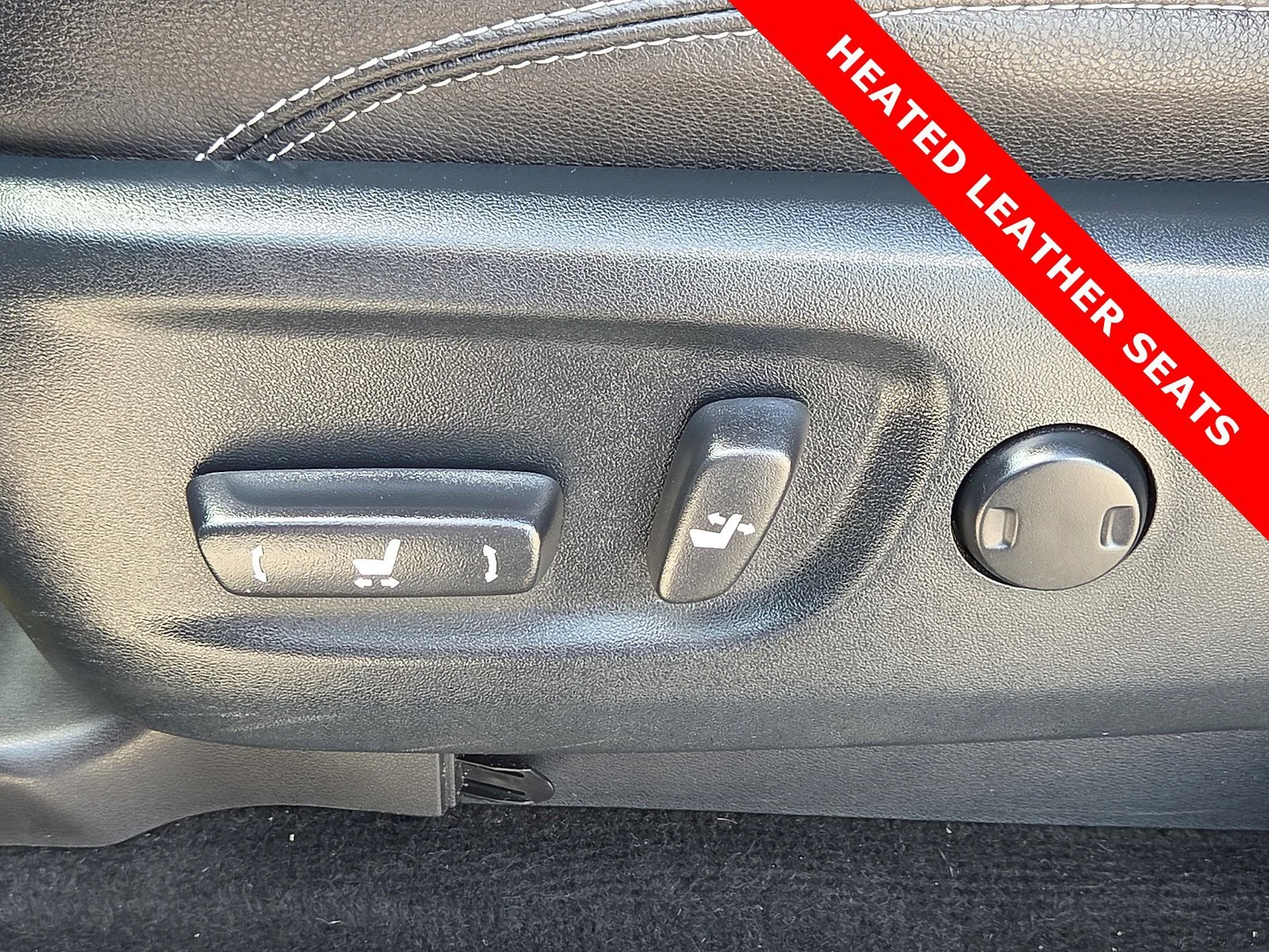 Used 2022 Classic Silver Metallic Toyota SR5 Premium image 14